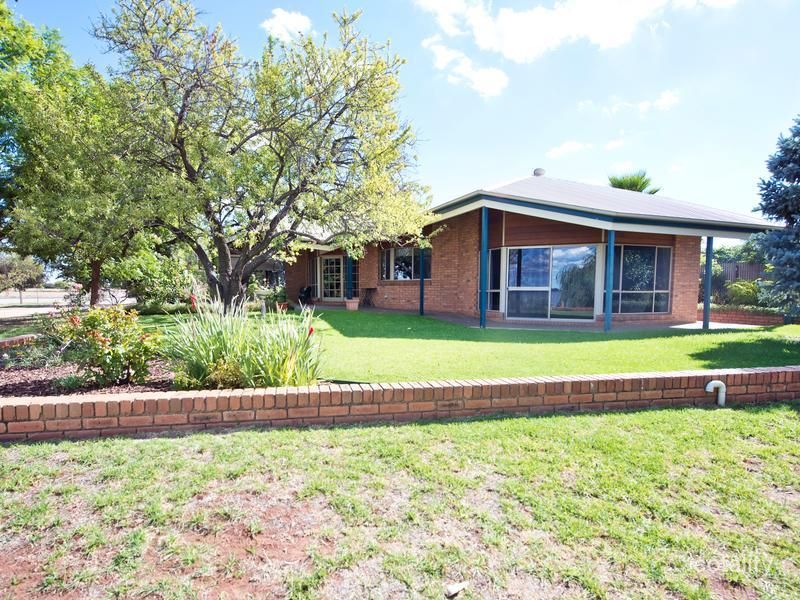 97 Murray Valley Hwy, Lake Boga, VIC 3584