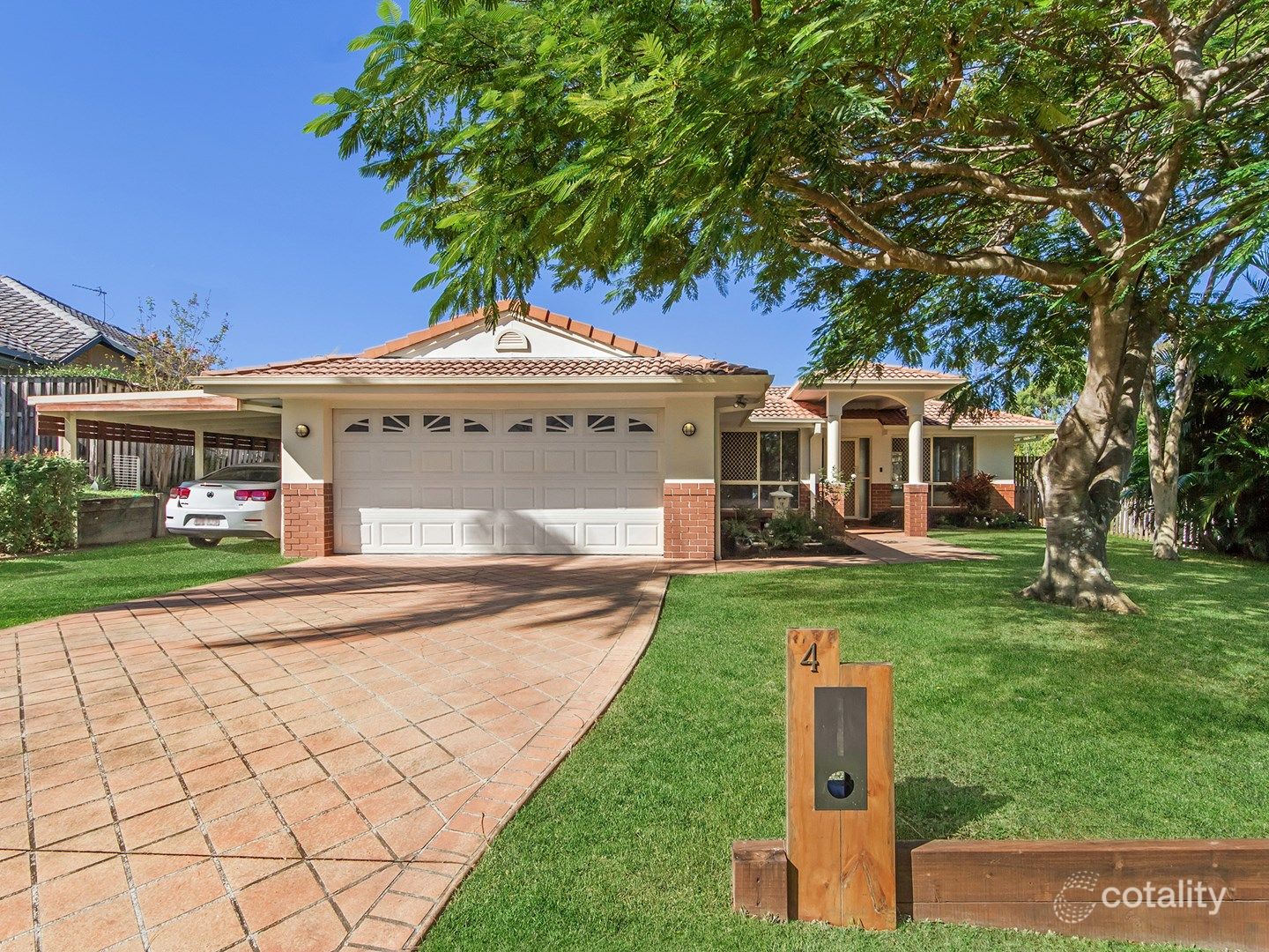 4 Stillwater Cres, Robina, QLD 4226