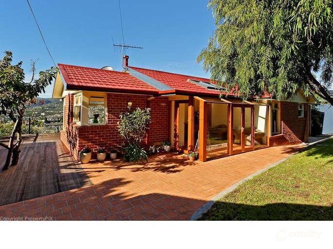 104a Forest Rd, West Hobart, TAS 7000