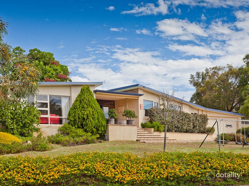 1 Dunrossil St, Wembley Downs, WA 6019