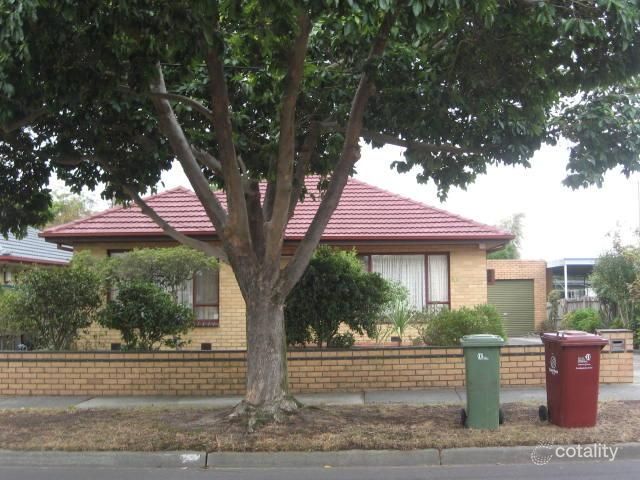17 Mulgoa Ave, Dandenong North, VIC 3175