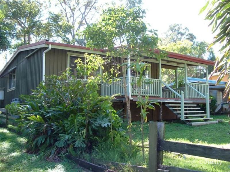 52 Teewah Rd, Boreen Point, QLD 4565