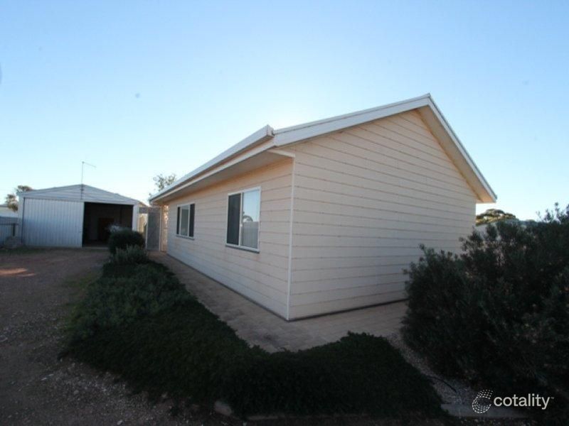 12 Burton St, Cowell, SA 5602