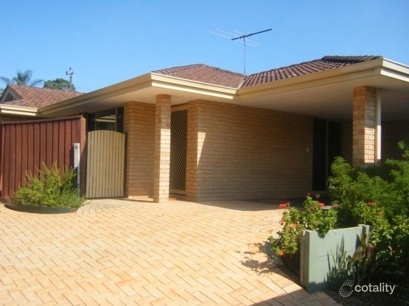 2/18 Bristol Ave, Bicton, WA 6157