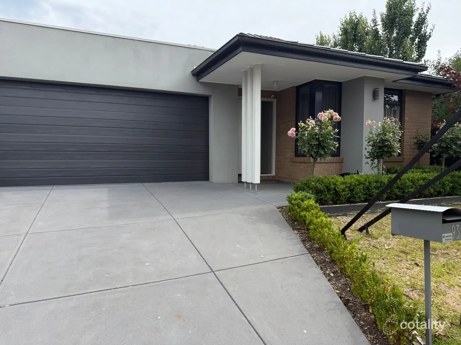 93 Riverside Concourse, Cobblebank, VIC 3338 sold on 21 October 2025 ...