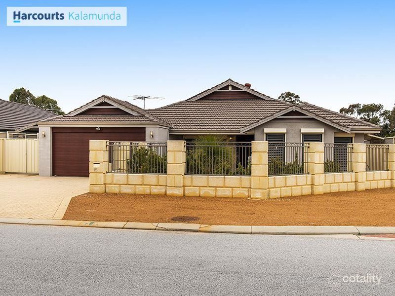 15 Sessilis Cres, Wattle Grove, WA 6107