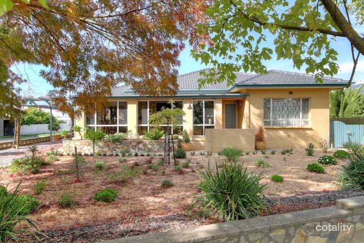 13 Barossa Valley Way, Tanunda, SA 5352