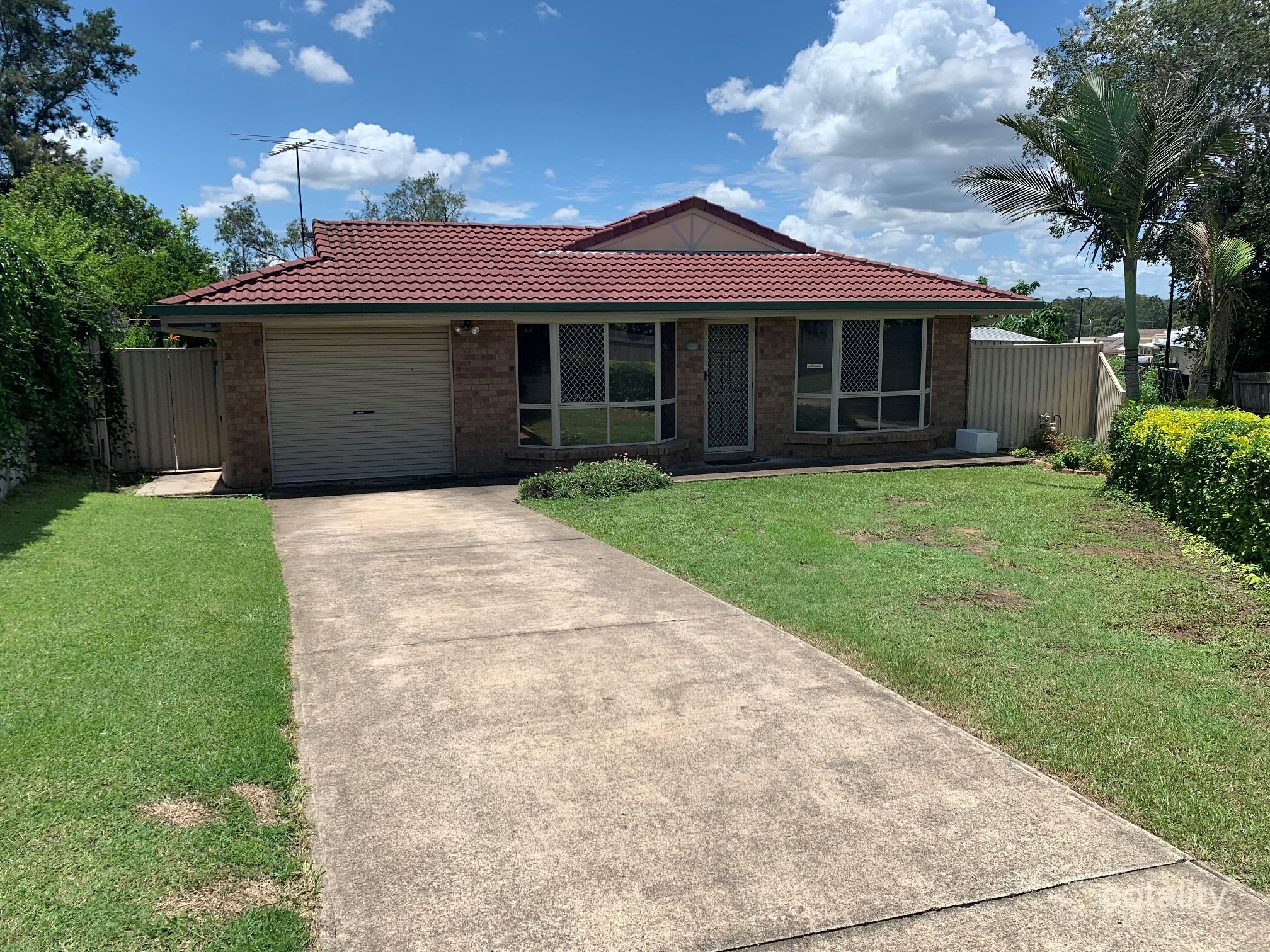 15 Hillcrest Pl, Flinders View, QLD 4305