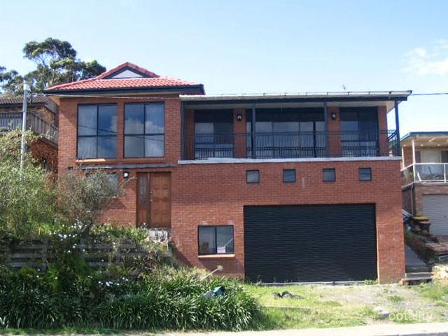 270 Northcliffe Dr, Lake Heights, NSW 2502