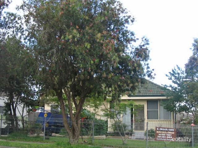 23 Anzac Ave, Engadine, NSW 2233