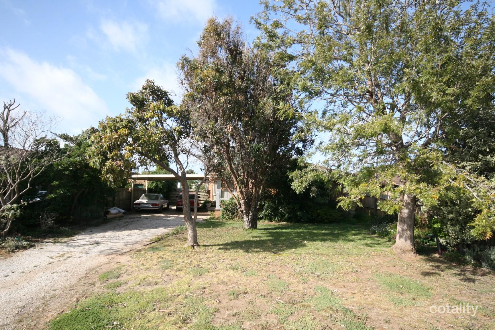 61 Smeaton Cl, Lara, VIC 3212