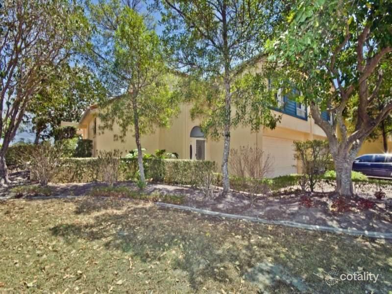 14/125 Santa Cruz Bvd, Clear Island Waters, QLD 4226