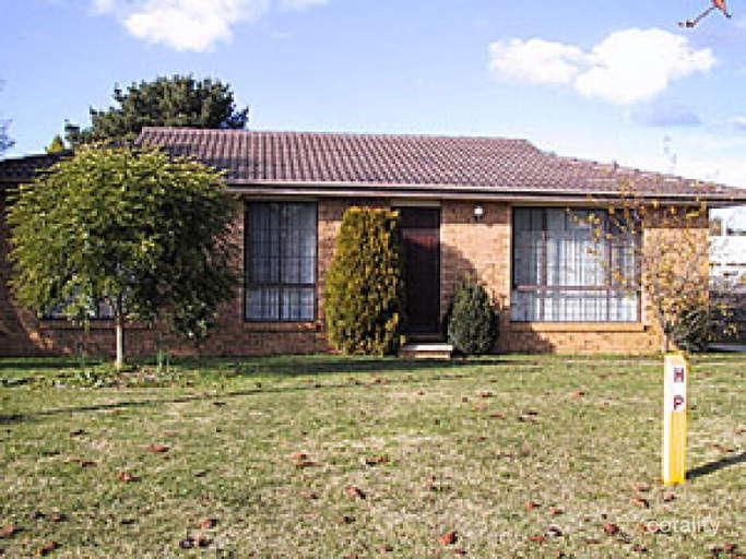 22 Cherry Tree Cl, Moss Vale, NSW 2577