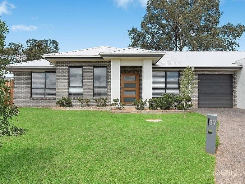 37 Dunphy Cres, Mudgee, NSW 2850