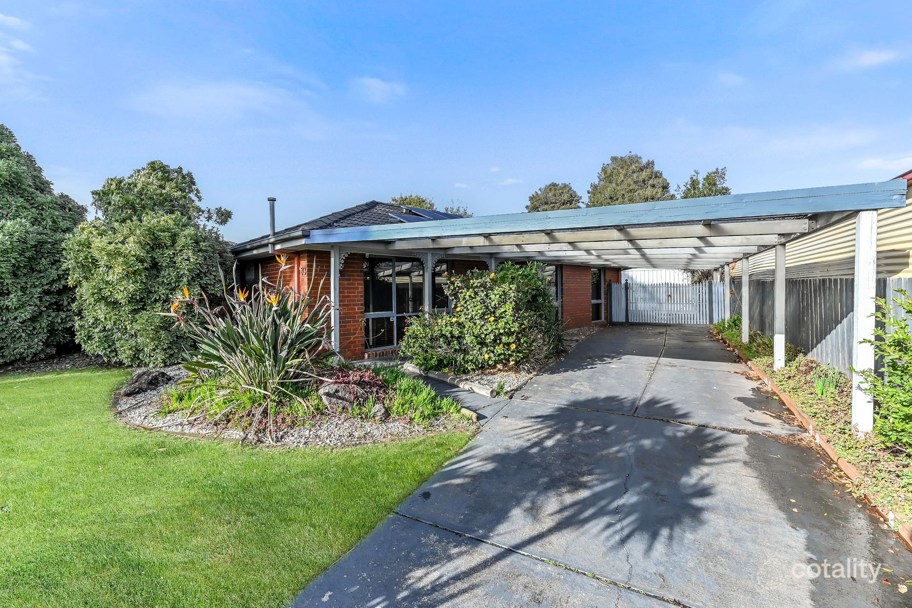 33 Barrington Dr, Pakenham, VIC 3810