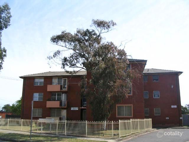 17 Willan Dr, Cartwright, NSW 2168