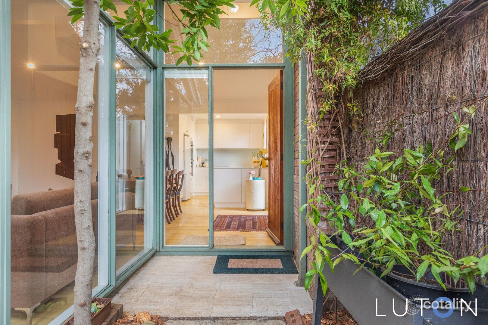21/3-7 Lane-Poole Pl, Yarralumla, ACT 2600