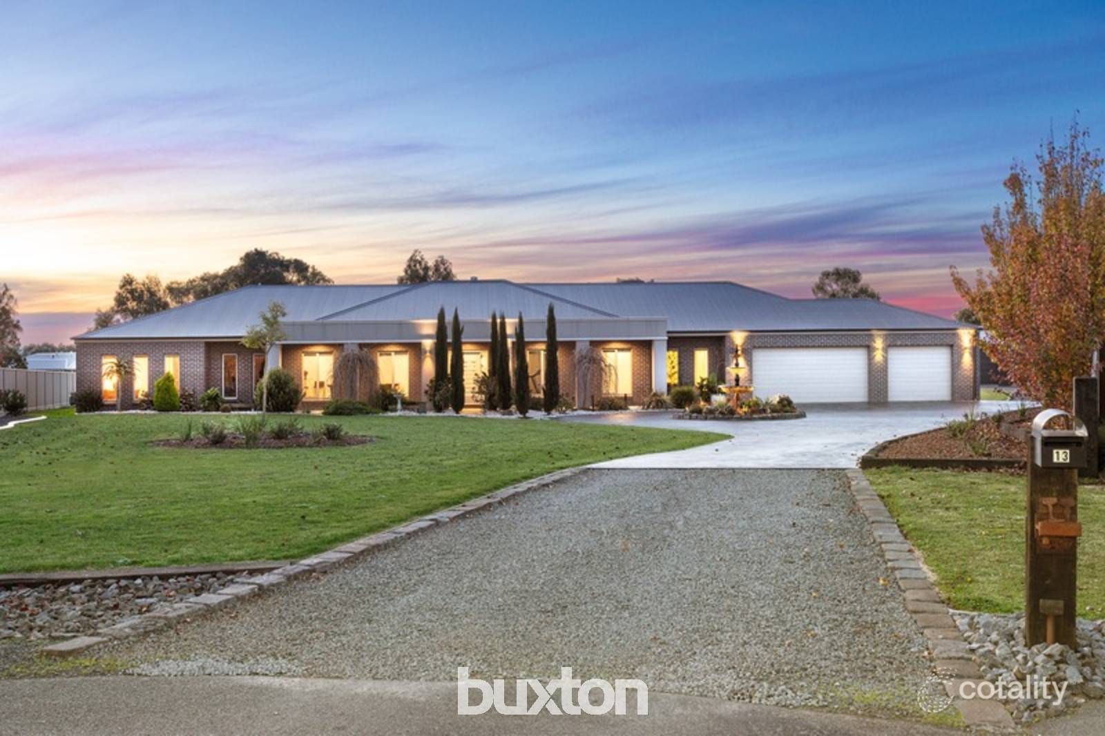 13 Skye Ct, Cardigan, VIC 3352