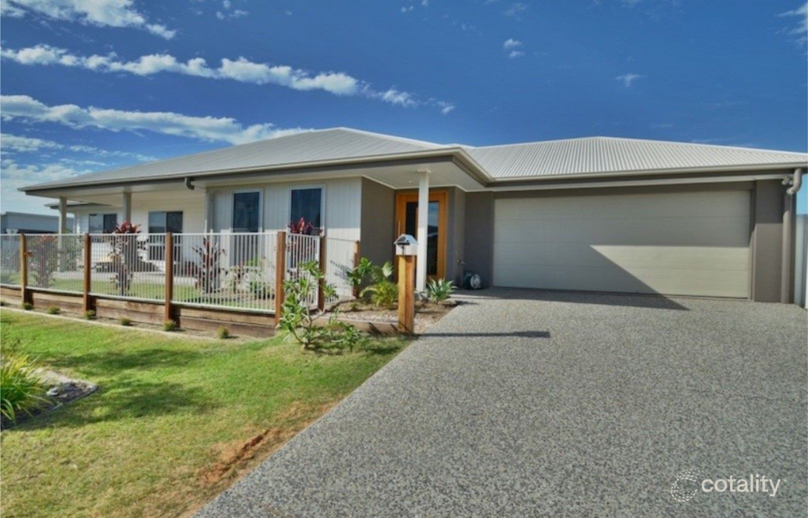 1 Burdekin Pl, Pelican Waters, QLD 4551