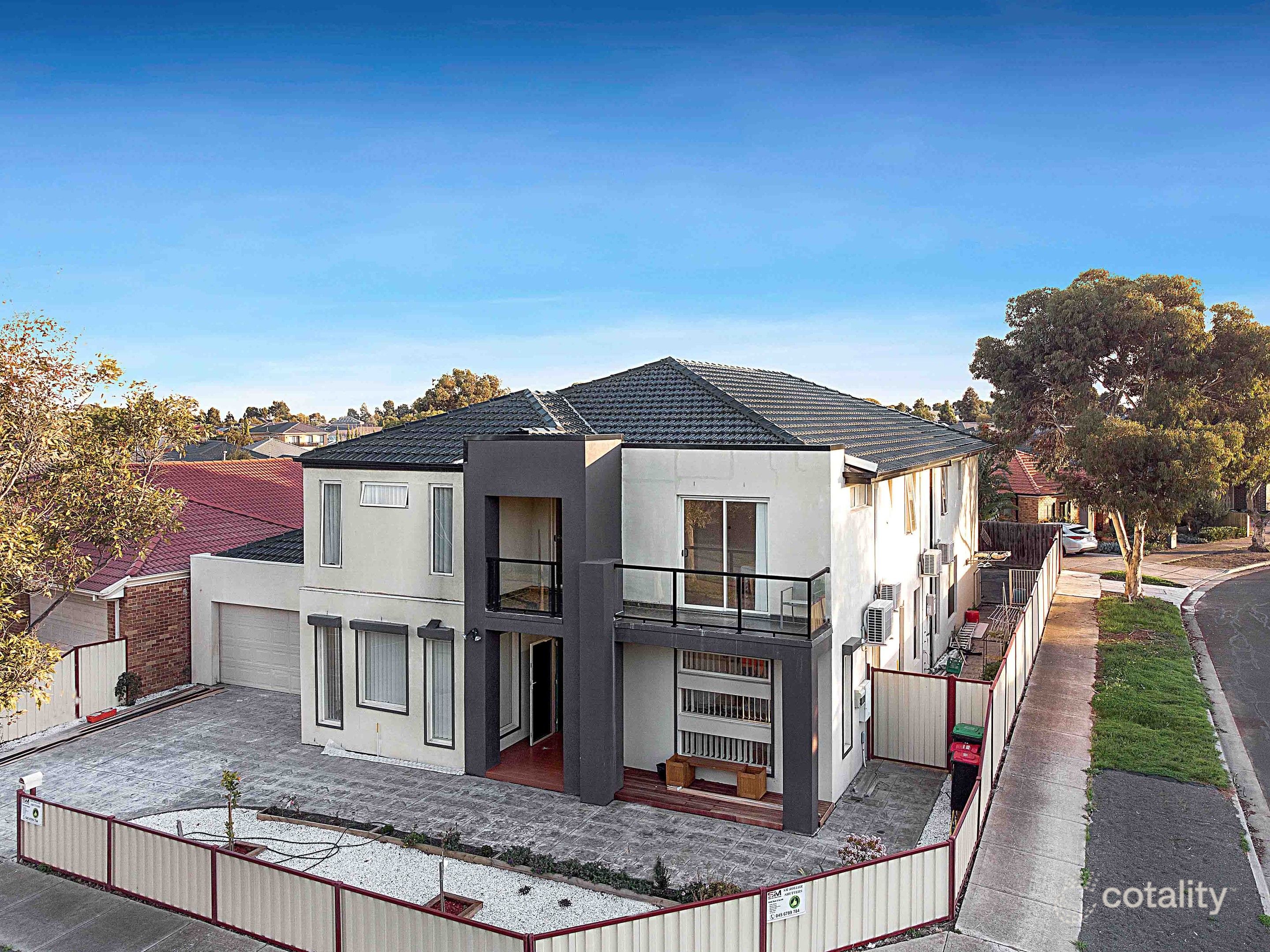 10 Tenterfield Dr, Burnside Heights, VIC 3023