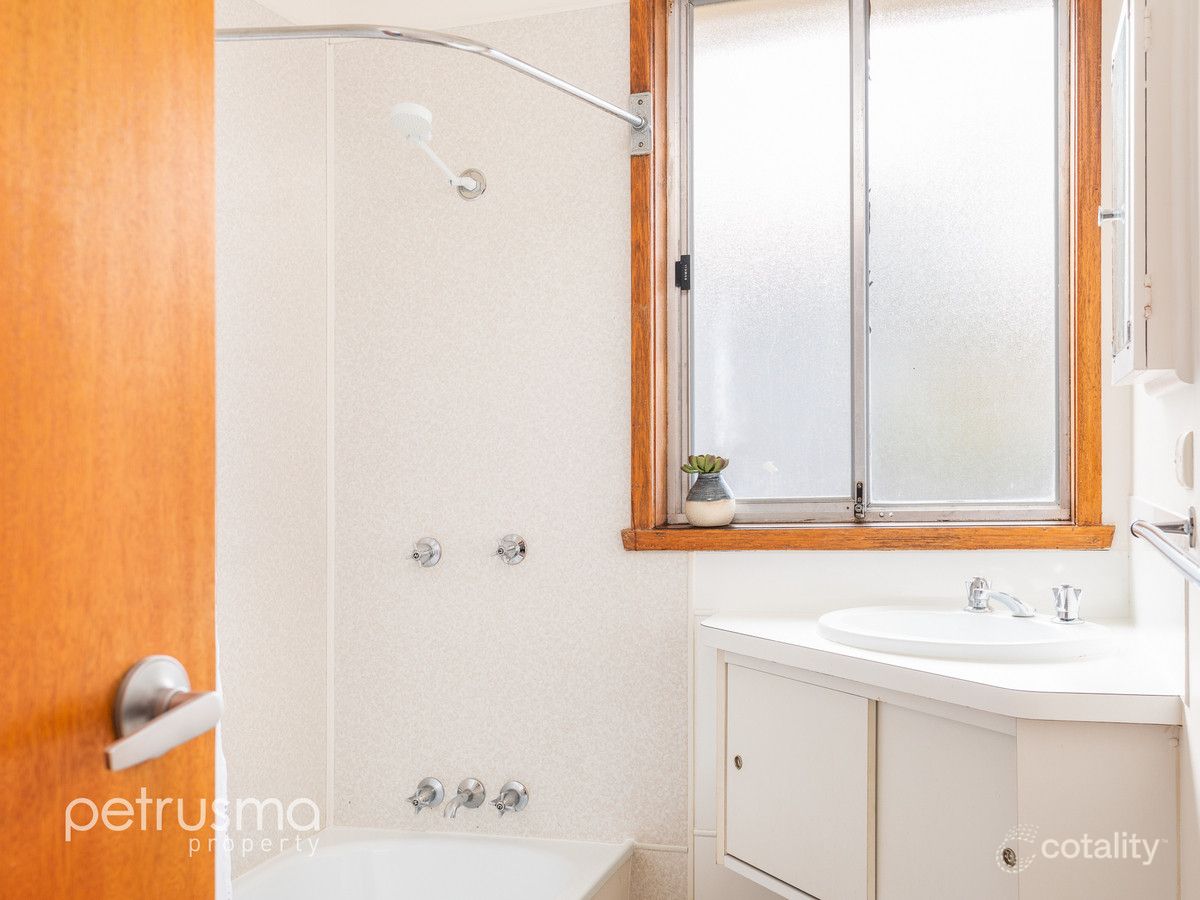 54 Bradman St, Clarendon Vale, TAS 7019