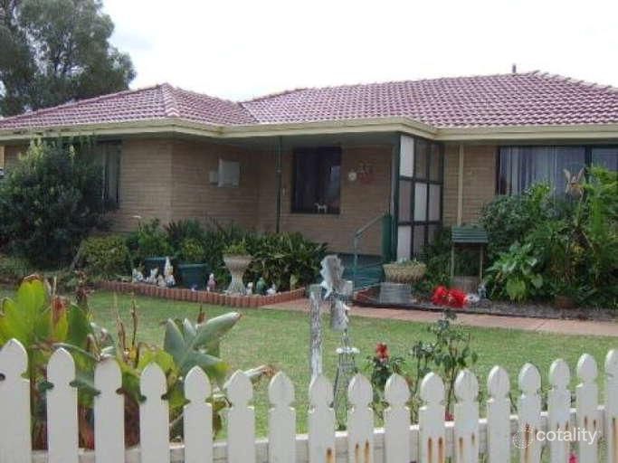 39 Caporn St, Bullsbrook, WA 6084