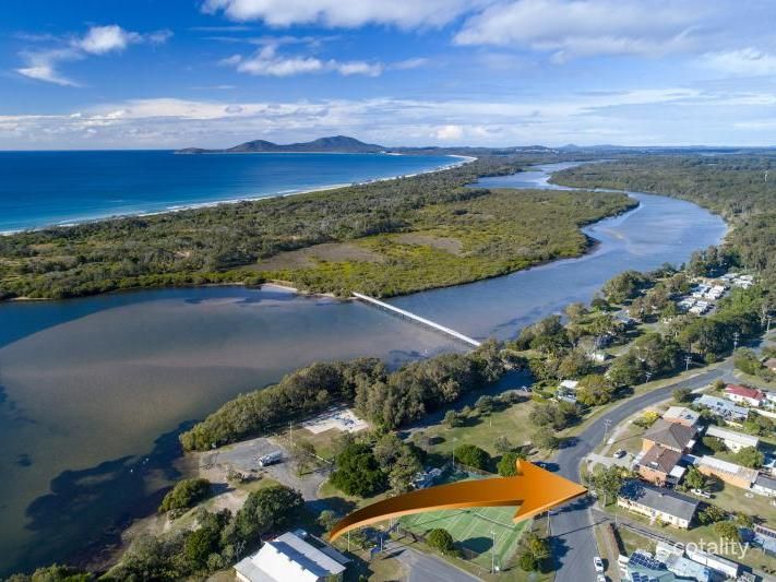 20 Marine Pde, Stuarts Point, NSW 2441