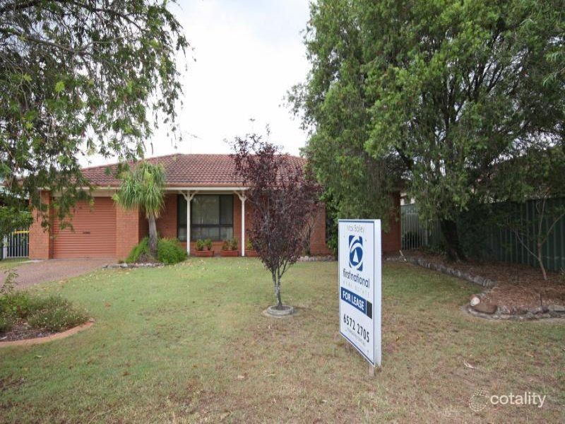8 Polo Ave, Hunterview, NSW 2330