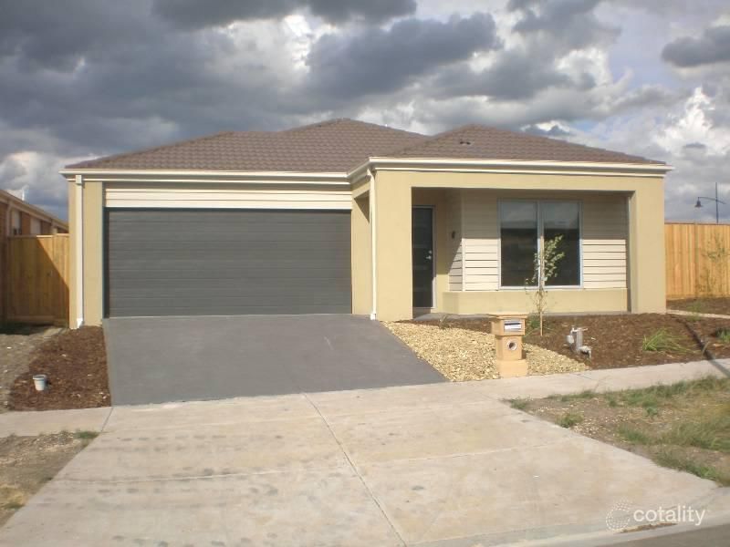 2 Ducal Pkwy, Mernda, VIC 3754