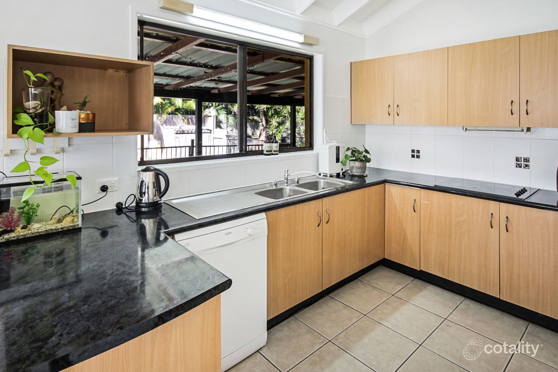 5 Wandarri St, Wurtulla, QLD 4575