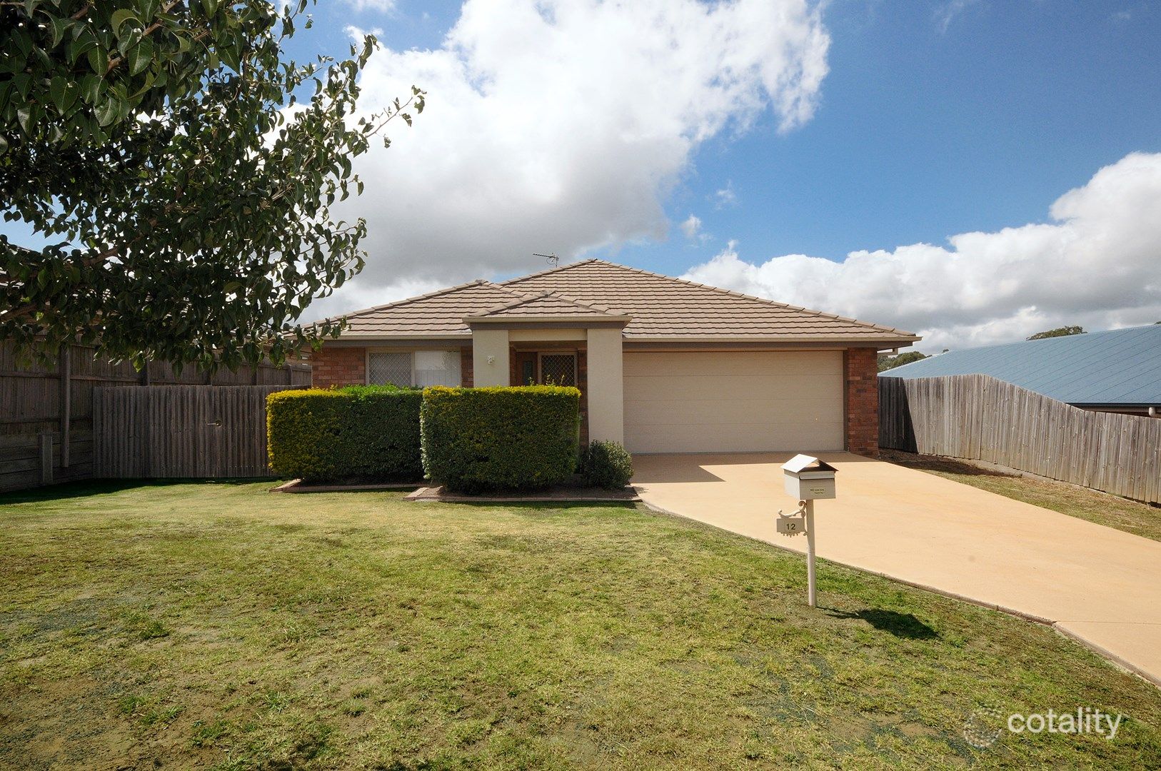 12 Moorina Dr, Harristown, QLD 4350