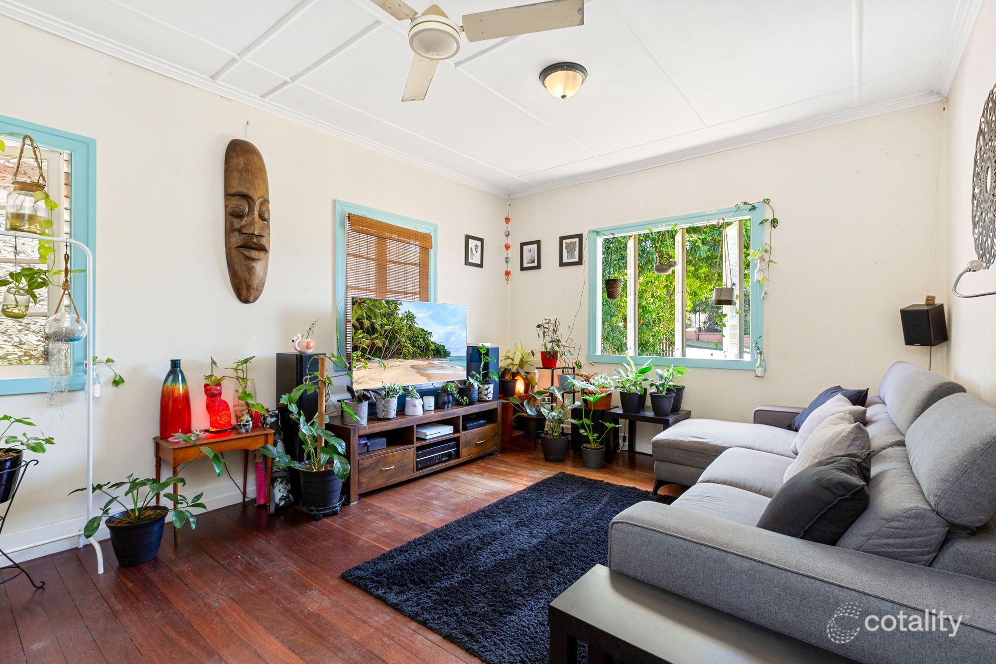 11 Gibson Cres, Holland Park, QLD 4121