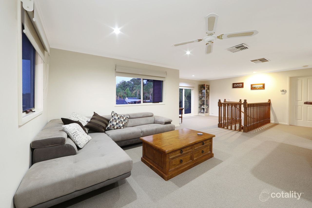 40 Murray Cres, Rowville, VIC 3178