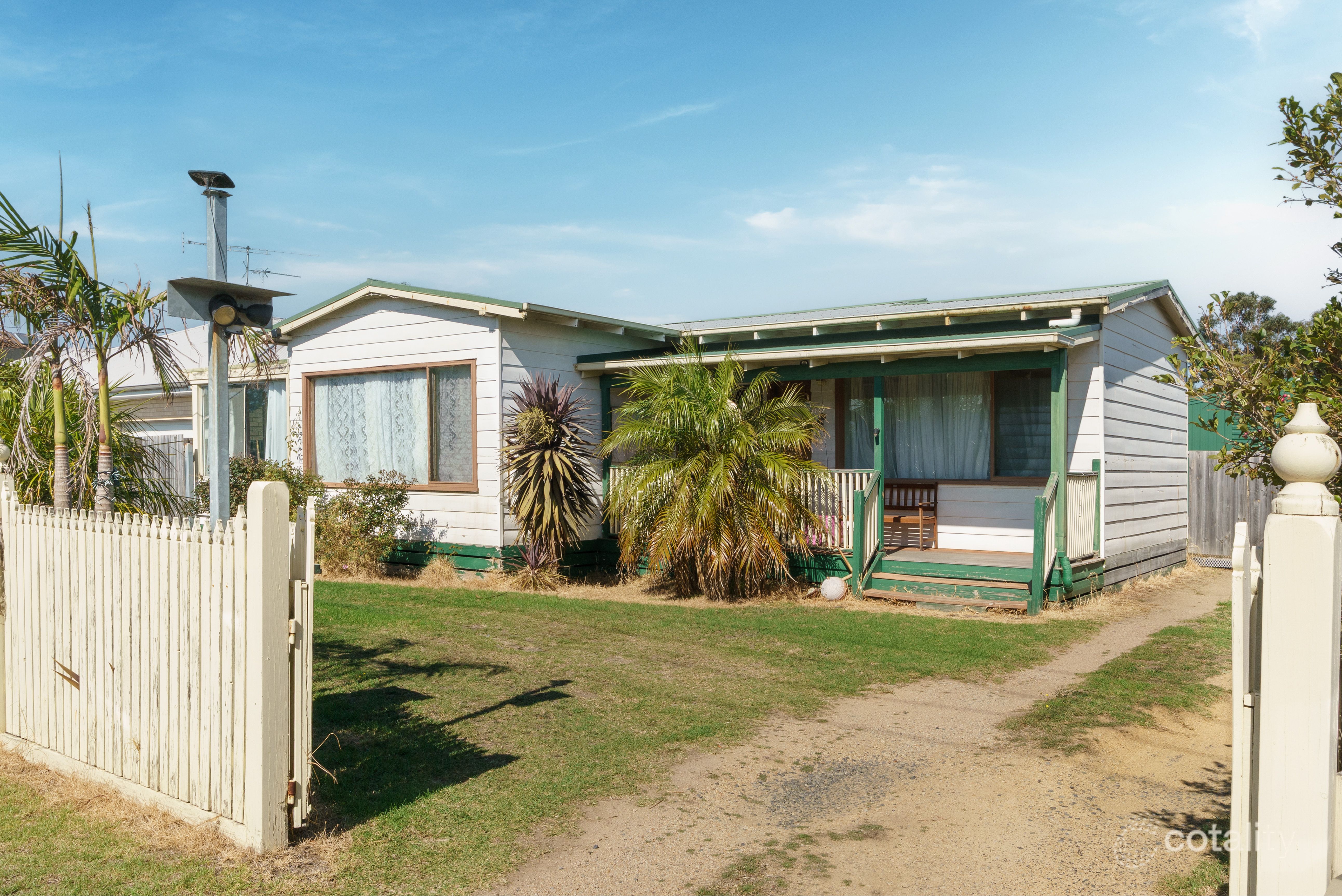 26 Coveside Avenue, Safety Beach, VIC 3936 | Property Value & History ...