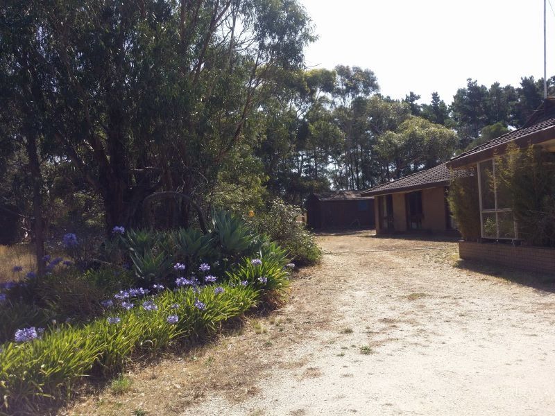 541-549 Boundary Rd, Charlemont, VIC 3217