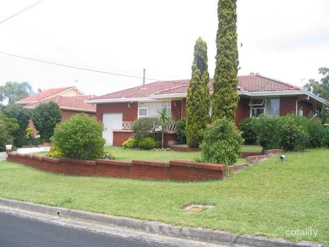 12 Wainwright St, Guildford, NSW 2161