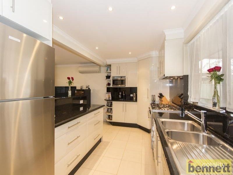 8 Panorama Cres, Freemans Reach, NSW 2756