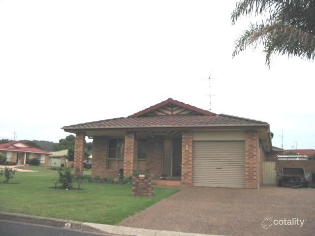 2/1 Argo Pl, Forster, NSW 2428