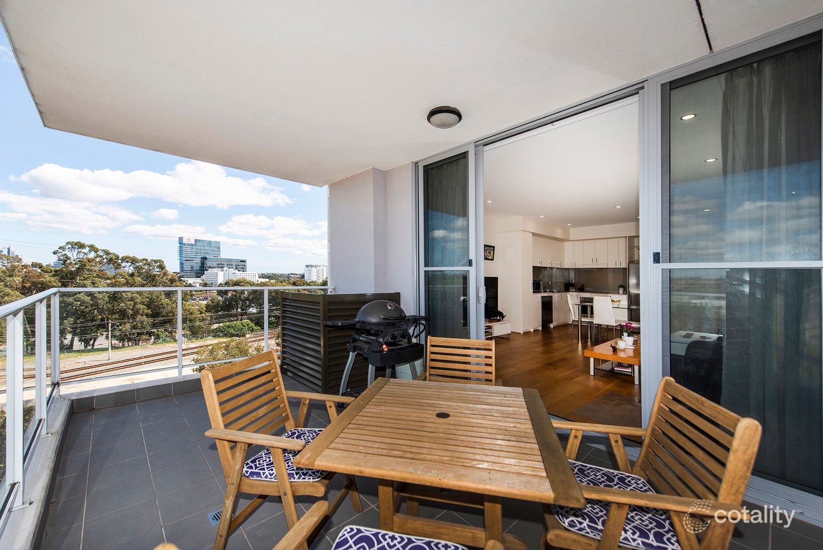 521/2 Rutland Ave, Lathlain, WA 6100