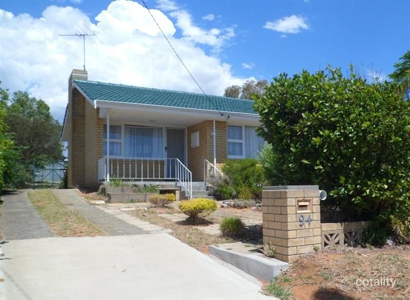 94 Orelia Ave, Orelia, WA 6167