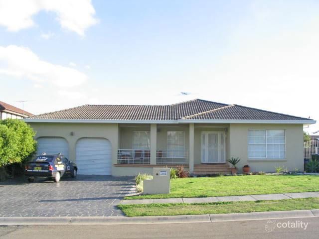 28 Nineveh Cres, Greenfield Park, NSW 2176