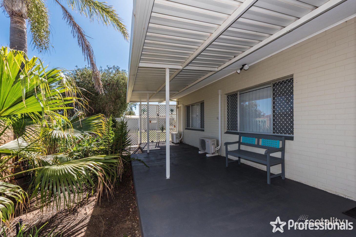 255 Eighth St, Wonthella, WA 6530