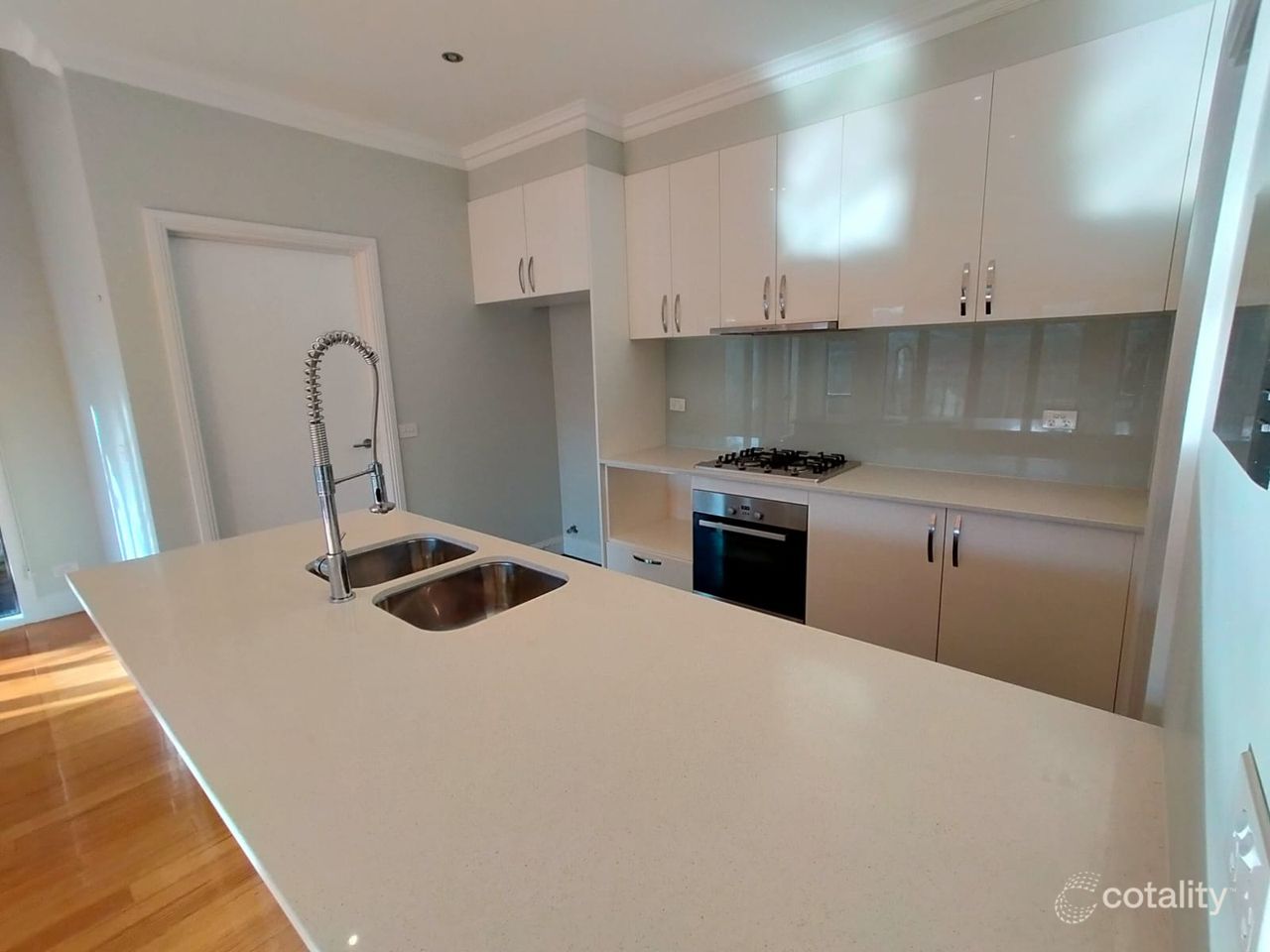 3/3 Bronte Ct, Hampton, VIC 3188