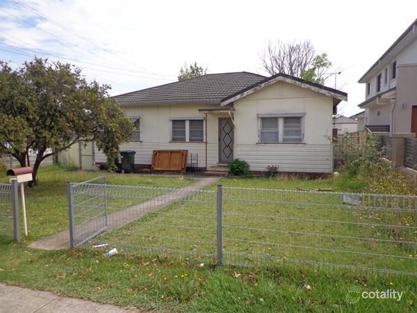 250 Ware St, Fairfield Heights, NSW 2165