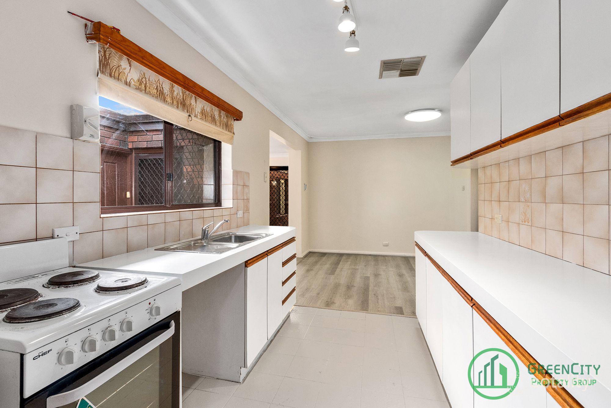 33 Eclipse Way, Beckenham, WA 6107