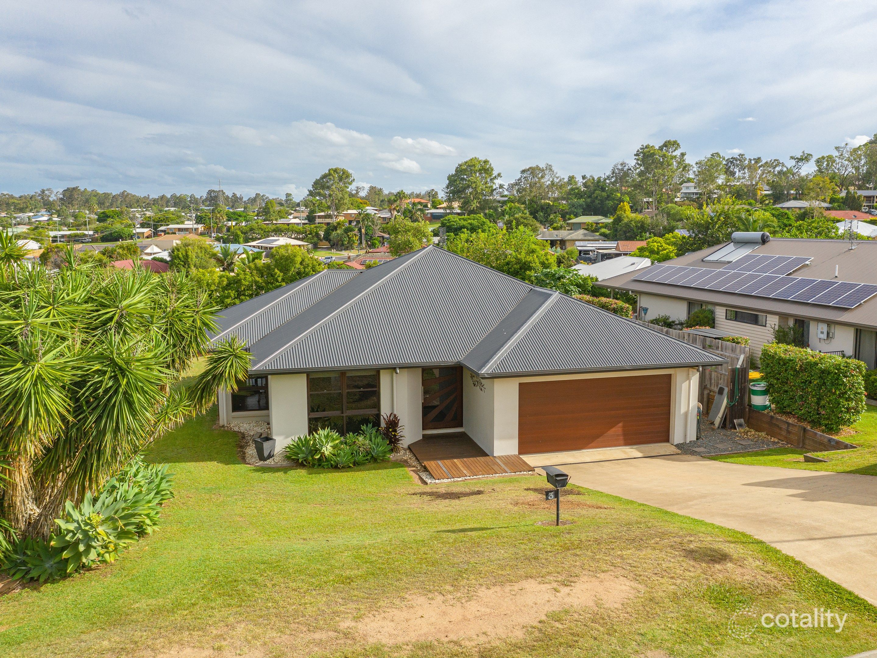 3 Parkview Cl, Southside, QLD 4570