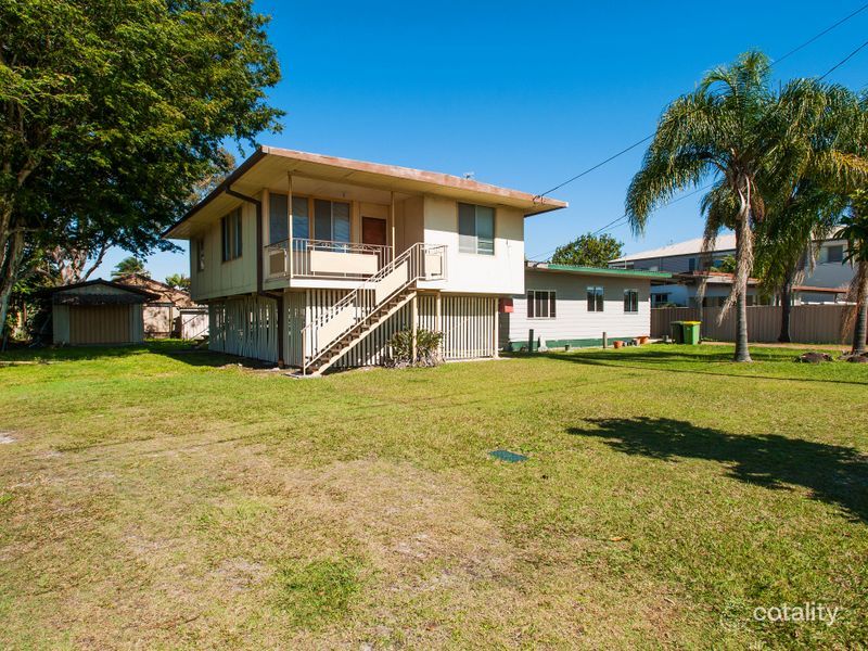 22 Milton Ave, Paradise Point, QLD 4216