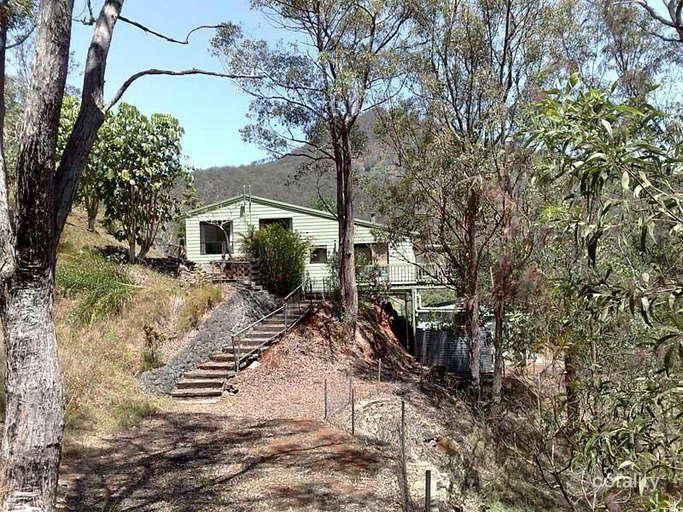 22 Witheren Rd, Clagiraba, QLD 4211