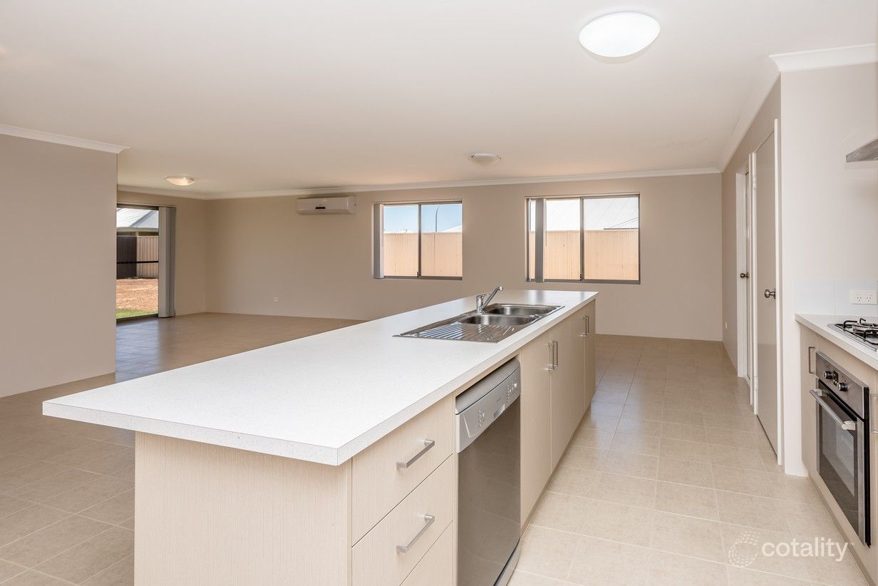 53 Wanderer Con, Wandina, WA 6530