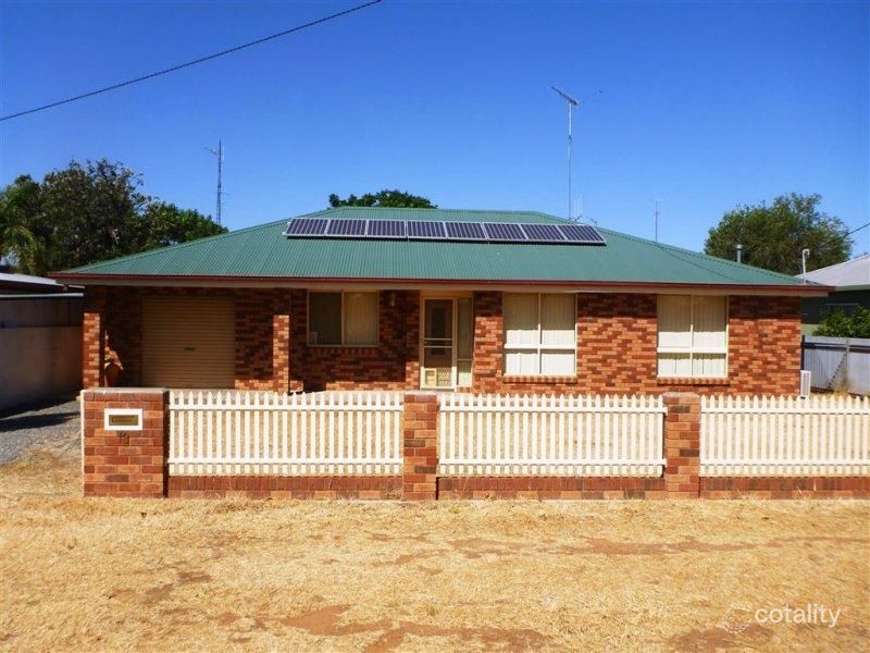 13 Warren St, Nyngan, NSW 2825